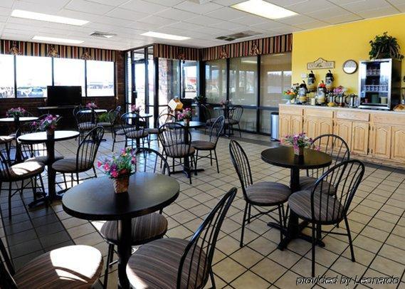 Econo Lodge カーナーズビル レストラン 写真